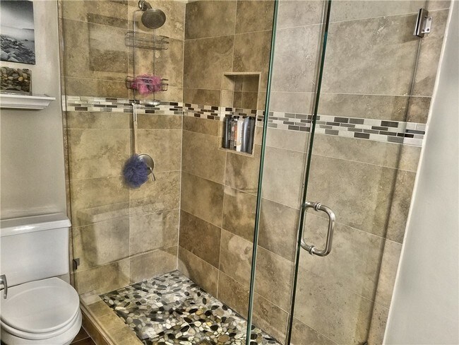 Building Photo - 1404 Norwalk Ln