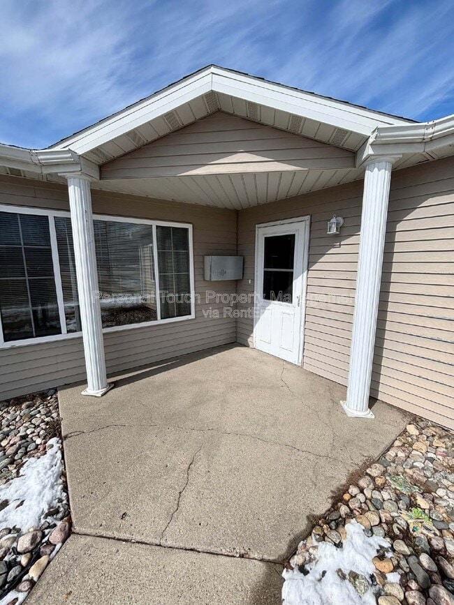 Building Photo - 455 22nd St E