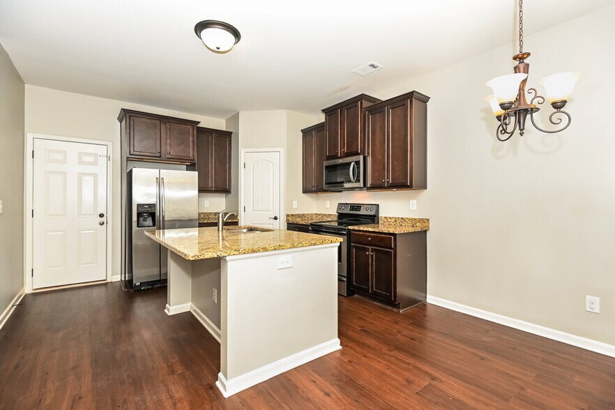 Building Photo - 214 Bethany Manor Ct