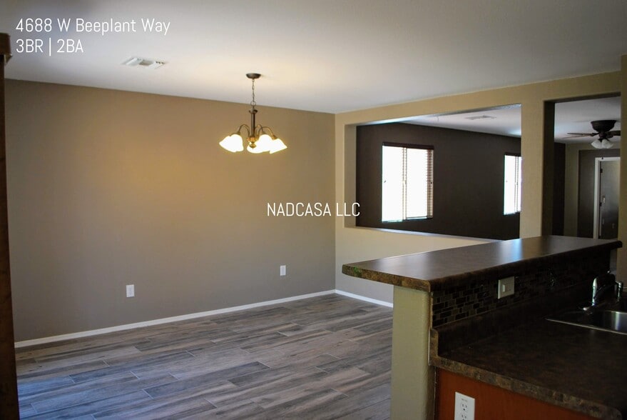 Building Photo - 4688 W Beeplant Way