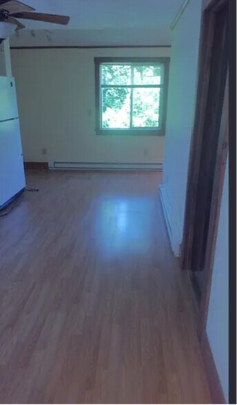Primary Photo - 89 Orient St
