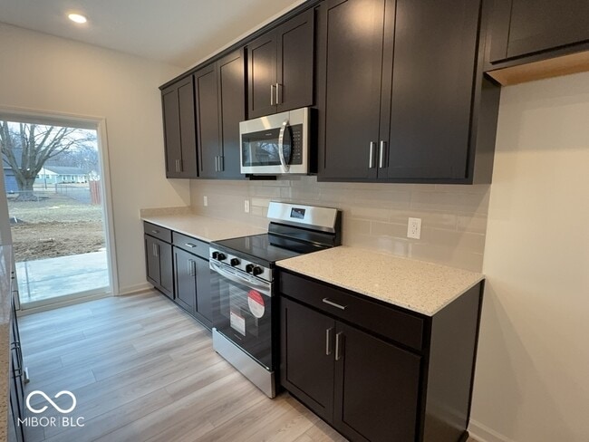 Building Photo - 3479 Seminole Dr