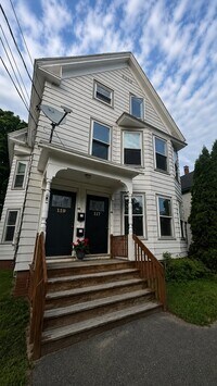 Building Photo - 117 Winter St