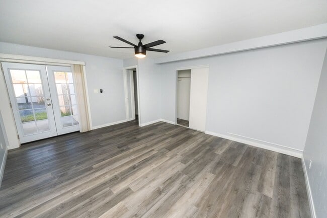 Building Photo - Ready for showing on 6-25-25    3BR/1BA - ...