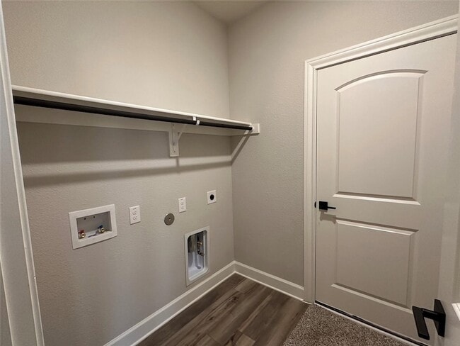 Building Photo - 808 Boyer Ct