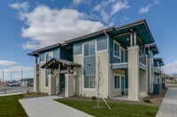 Building Photo - Olympus at Ten Mile