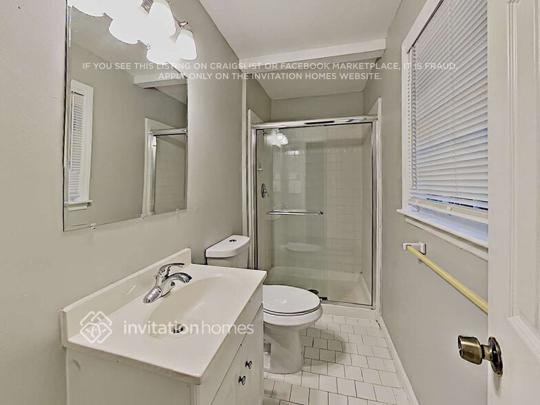 Building Photo - 2501 Wensley Dr