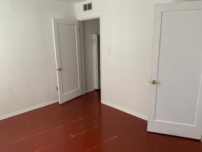 Building Photo - Great Tucson Rental
