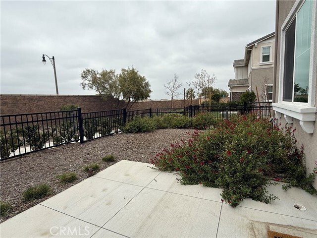 Building Photo - 16502 Casa Grande Ave