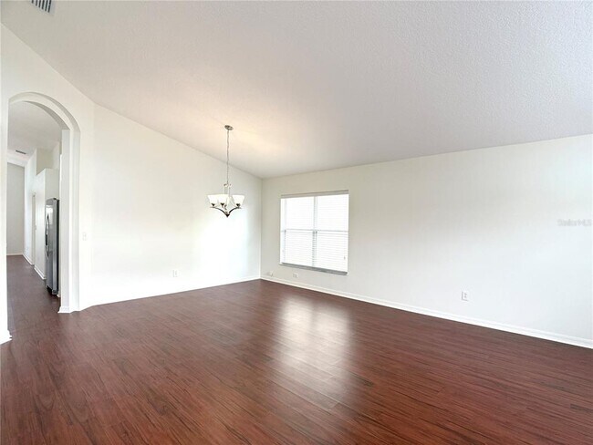 Building Photo - 538 Solana Cir