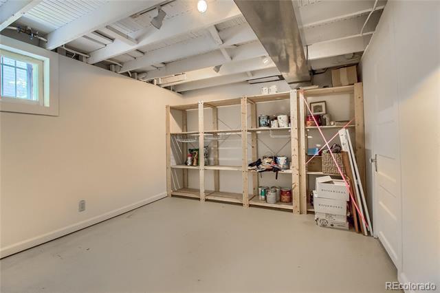 Building Photo - 470 S Williams St