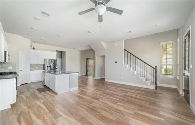 Building Photo - 7609 Sunset Blvd