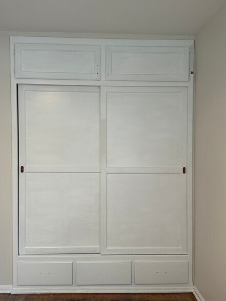 Building Photo - 1033 Pearl St