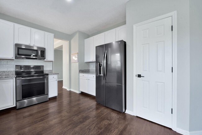 Building Photo - 1080 Mastell Dr