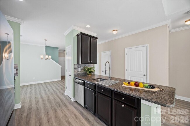 Building Photo - 2090 Shady Pond Dr