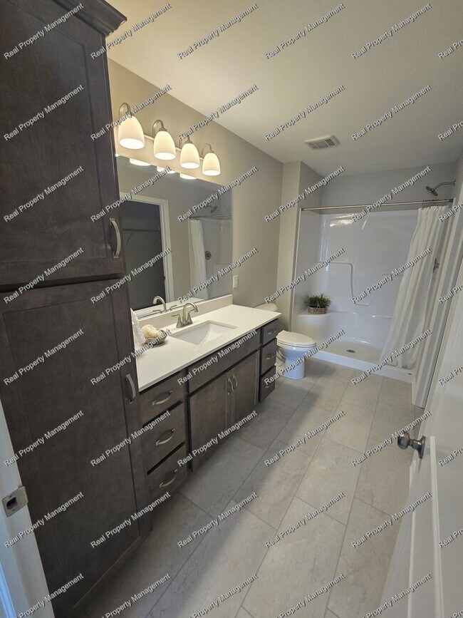 Building Photo - New Maintenance Free Two Bedroom Duplex