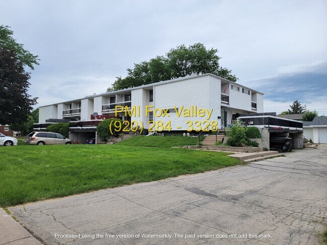 Building Photo - 2-Bed, 1.5-Bath Condo Oshkosh $1,149 Monthly