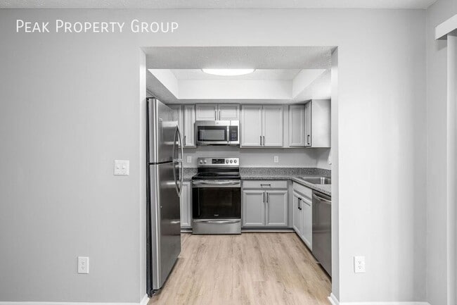 Building Photo - 134 Blakeford Dr