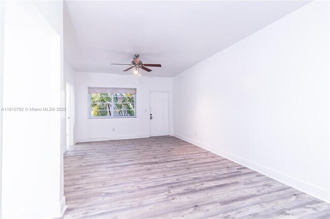 Building Photo - 8430 Harding Ave