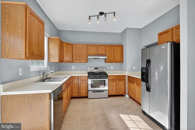 Building Photo - 13117 Kidwell Field Rd
