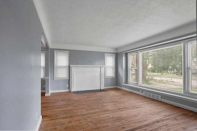 Building Photo - 19356 Westmoreland Rd