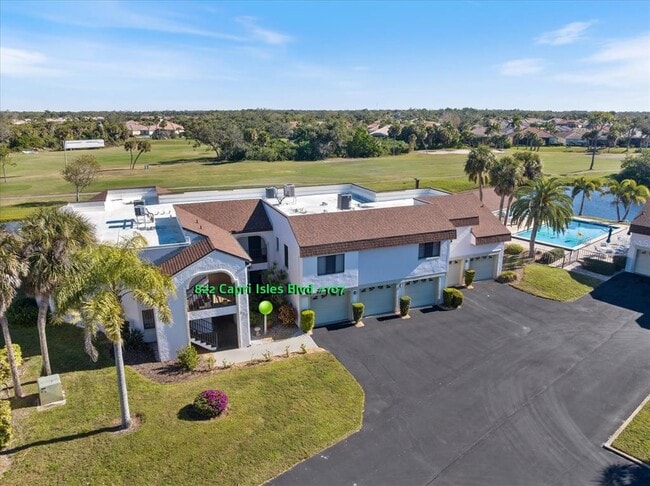 Building Photo - 822 Capri Isles Blvd