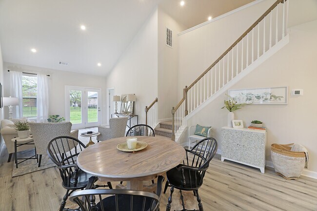 Building Photo - 546 Becks Pl