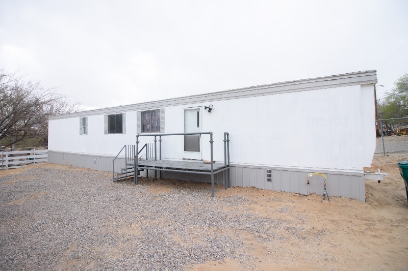 Building Photo - 704 Vine Ave