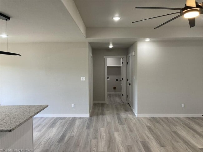 Building Photo - 10423 Preston Ct