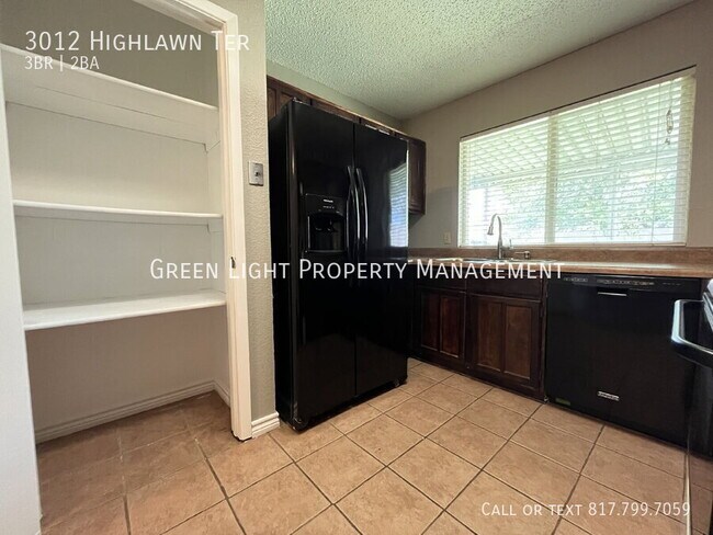 Building Photo - 3012 Highlawn Terrace