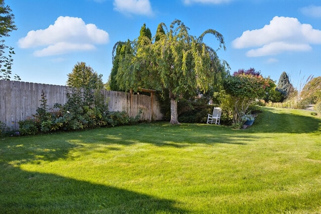 Building Photo - 355 Cindy Rd