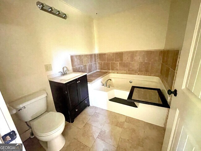 Building Photo - 76 Mt Pleasant Church Rd