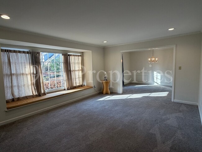 Building Photo - 7094 Corsica Dr