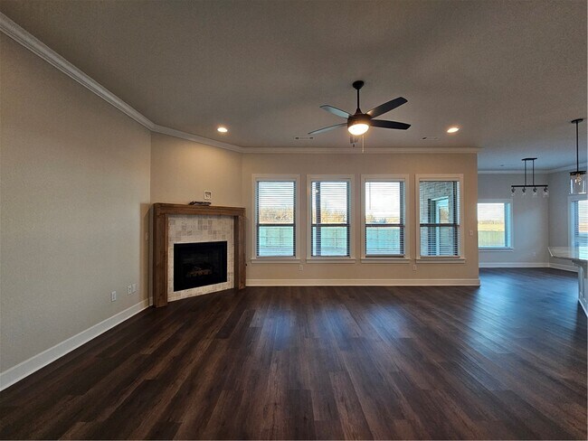 Building Photo - 1450 Sessile Oak Wy