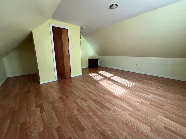 Building Photo - 23 Home Ave