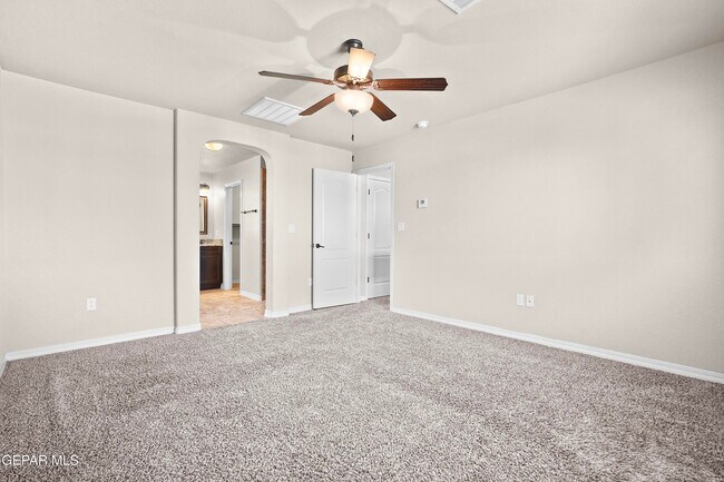 Building Photo - 14252 Earl Chokiski