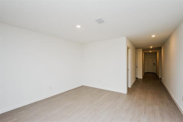 Building Photo - 2724 Mistwood Dr