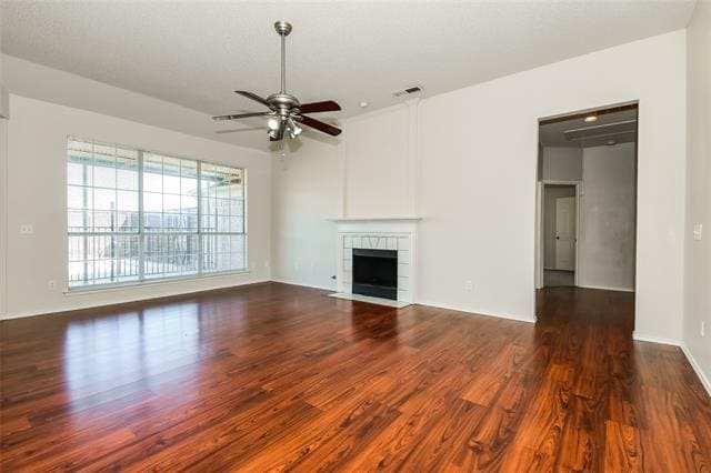 Building Photo - 2825 Clearmeadow Dr