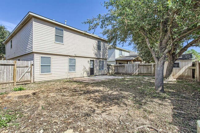 Building Photo - 18223 Thicket Grove Rd