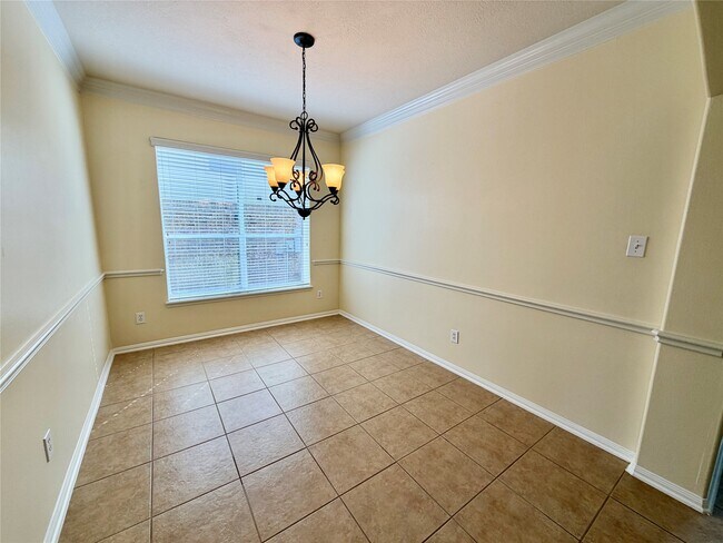 Building Photo - 25206 Auburn Terrace Dr