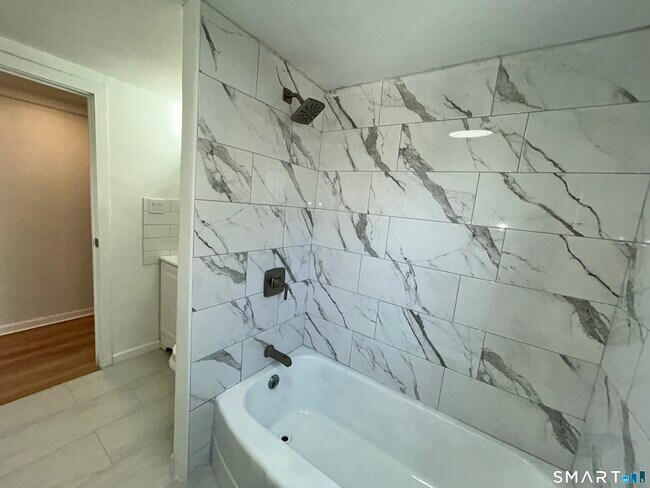 Building Photo - 89-91-91 Newbury St