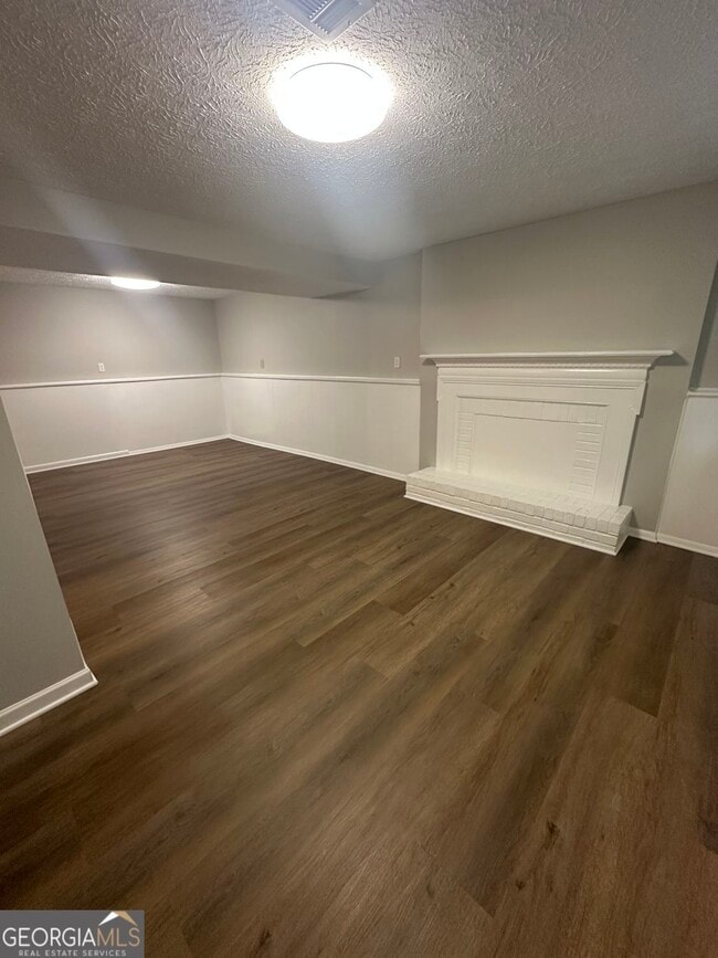 Building Photo - 2205 Mill Wood Ct NW