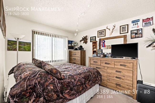 Building Photo - 8389 Jasmine St