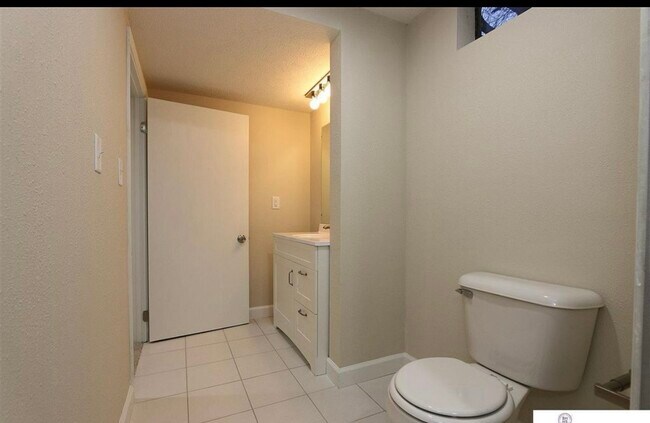 Building Photo - 2329 S 125th Ave