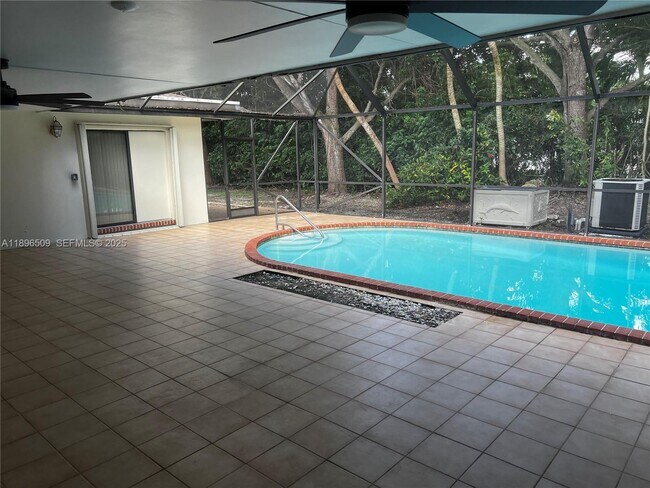 Building Photo - 7751 SW 131st St