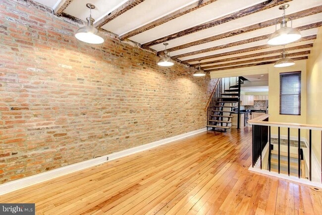 Building Photo - 1108 S Highland Ave