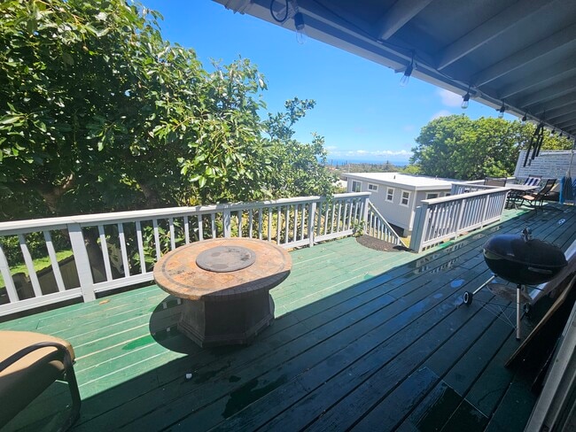 Building Photo - 1061 Pookela Rd