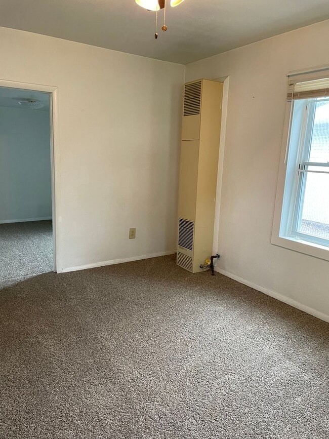 Building Photo - Quaint home in downtown Gillette