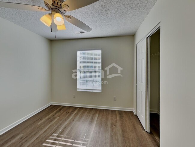 Building Photo - 5202 Carriage Woods Dr