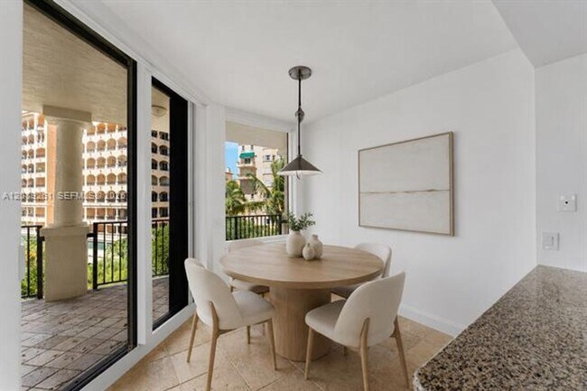Building Photo - 13627 Deering Bay Dr
